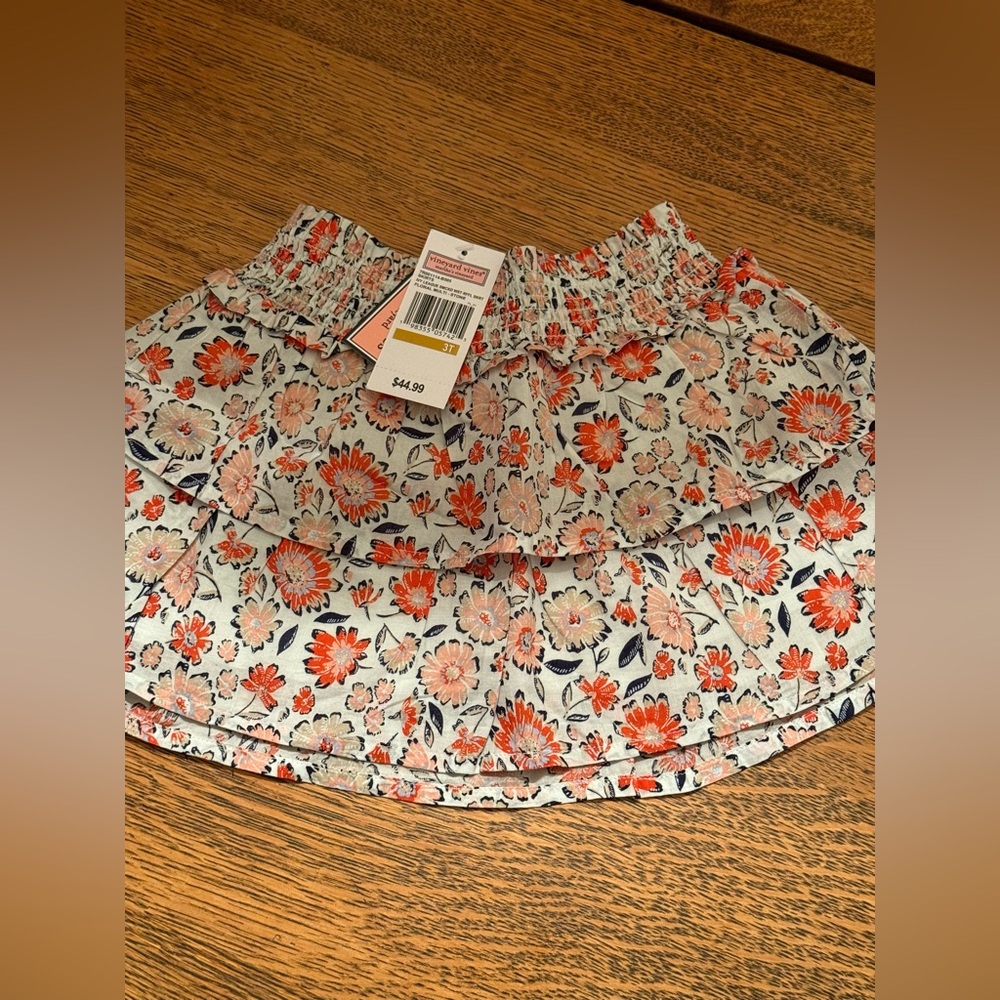 Girl’s Vineyard Vines skirt